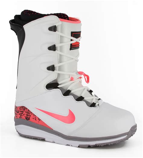 Nike snow boots